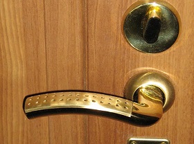 Замена дверной ручки входной двери в Щигры