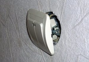 Замена выключателя света в квартире в Щигры